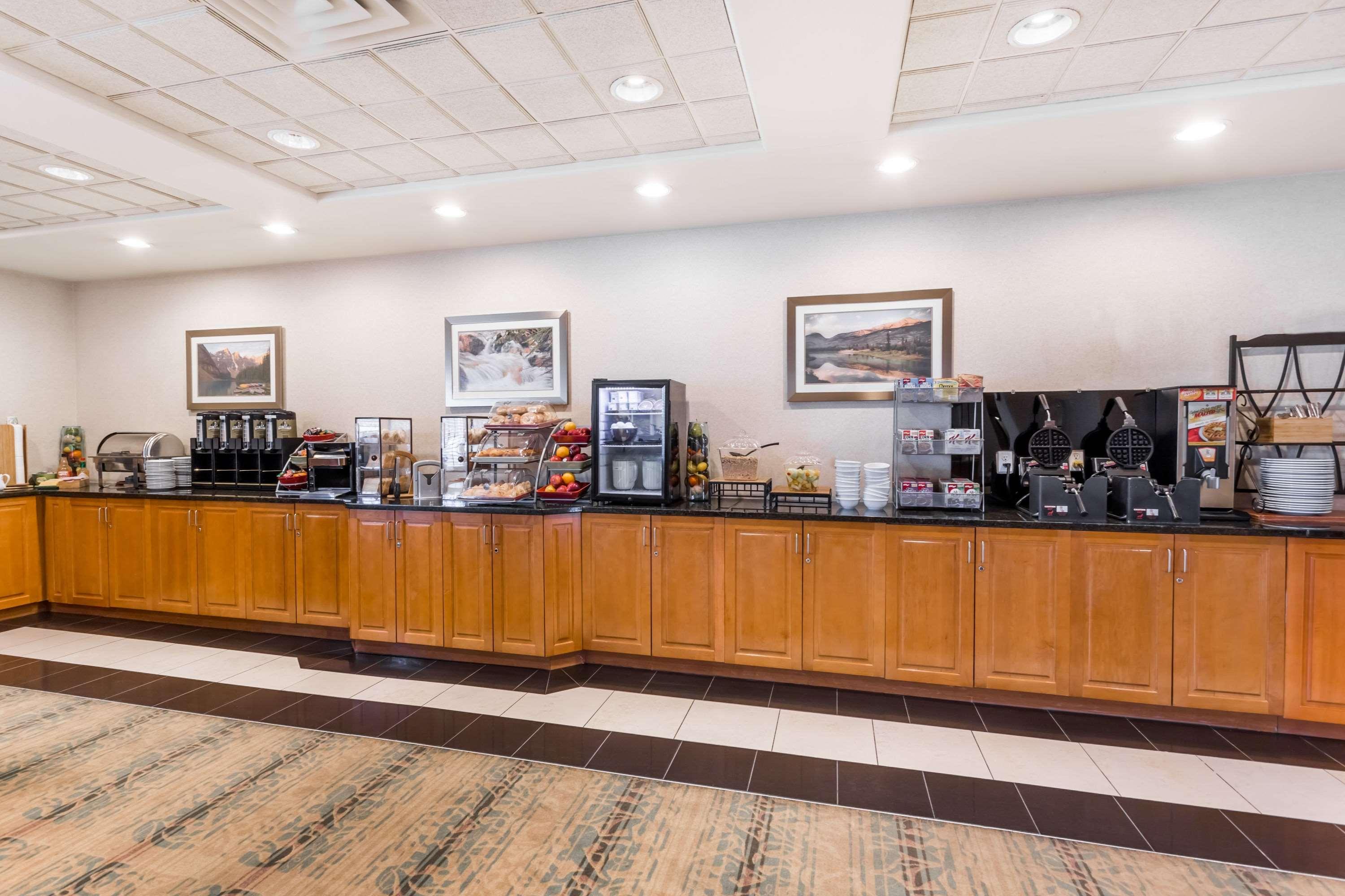 Hotel Wingate By Wyndham Calgary South Zewnętrze zdjęcie